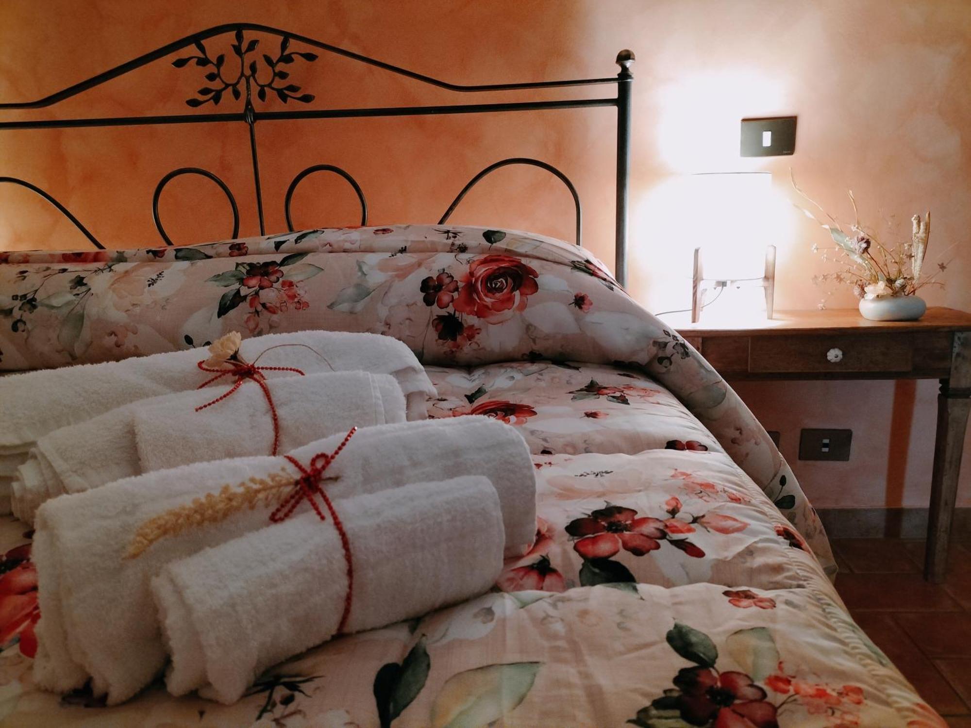 オルヴィエート Casa Vacanze Alba Chiaraヴィラ エクステリア 写真